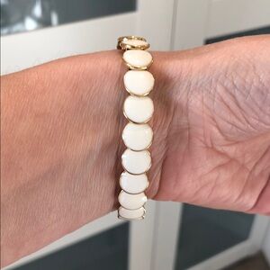 Elegant Gold and Cream Bracelet
